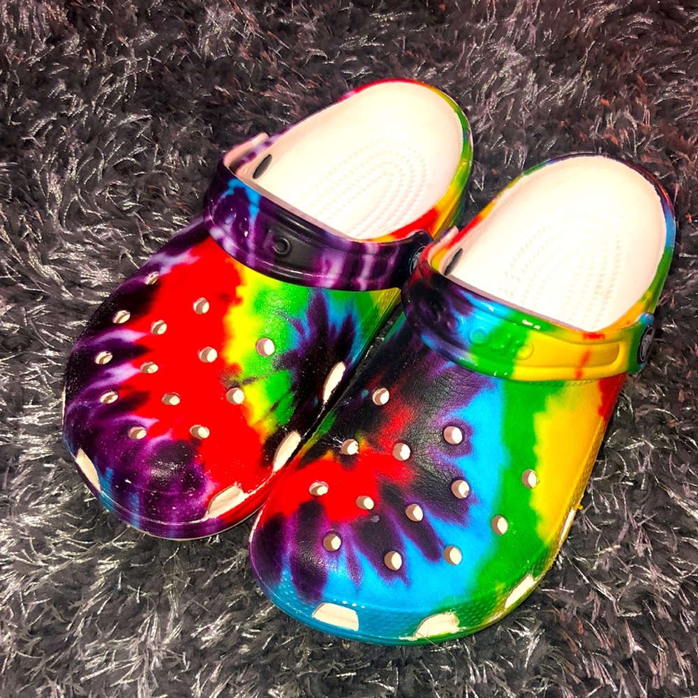 crocs